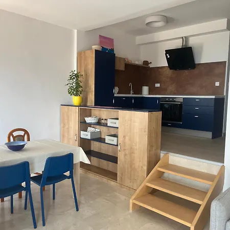 Apartment Summer Time